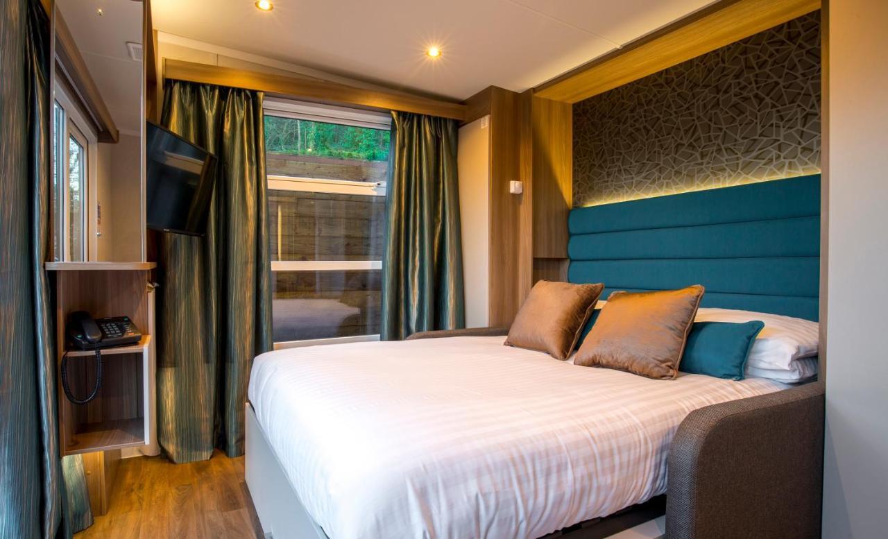 Oxwich Bay Hotel Суонси Экстерьер фото