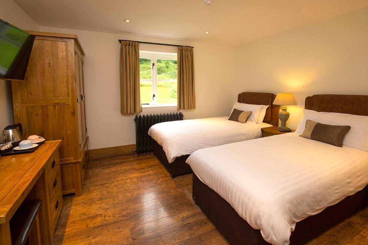 Oxwich Bay Hotel Суонси Экстерьер фото