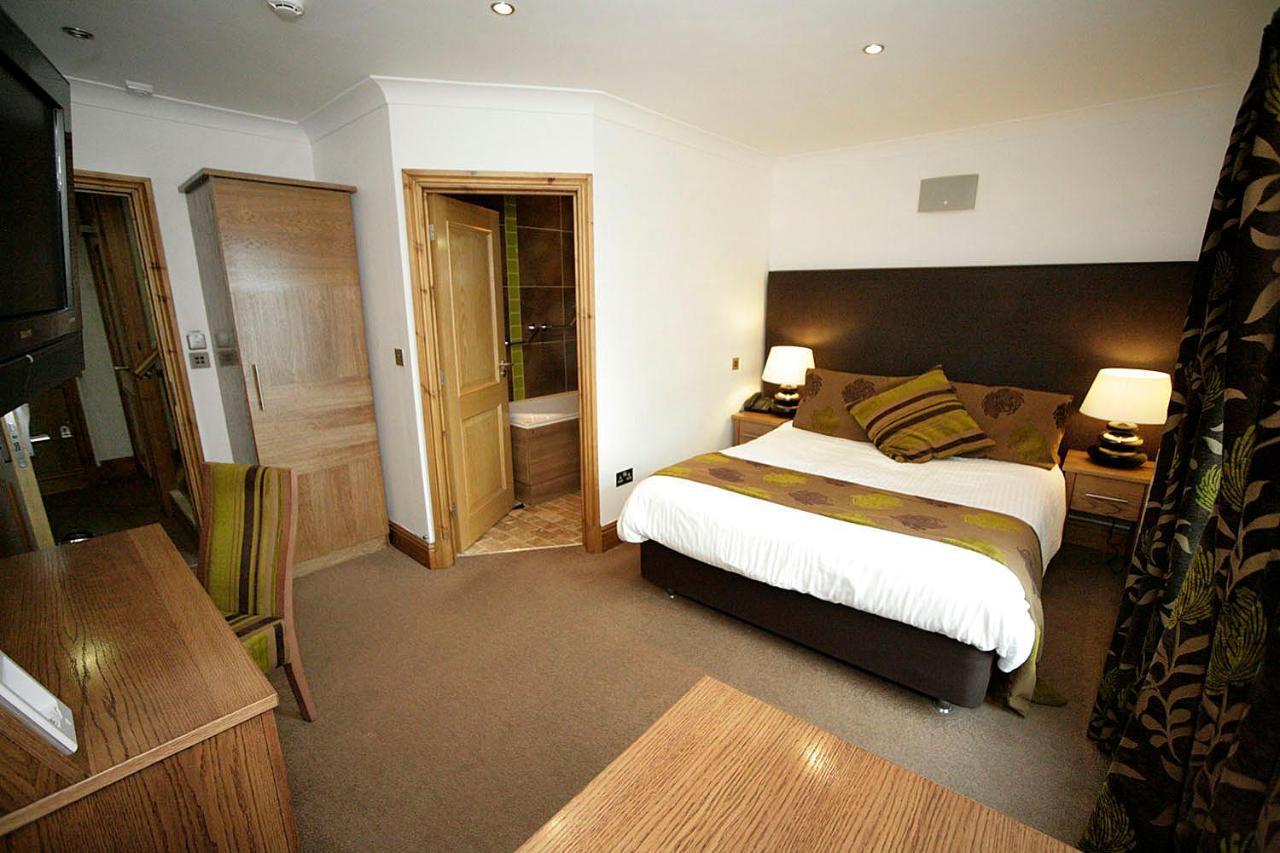 Oxwich Bay Hotel Суонси Экстерьер фото