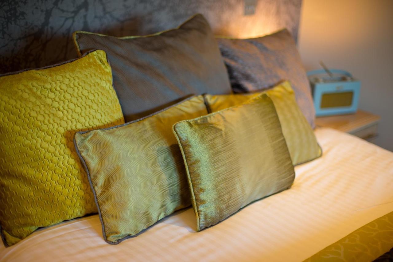 Oxwich Bay Hotel Суонси Экстерьер фото